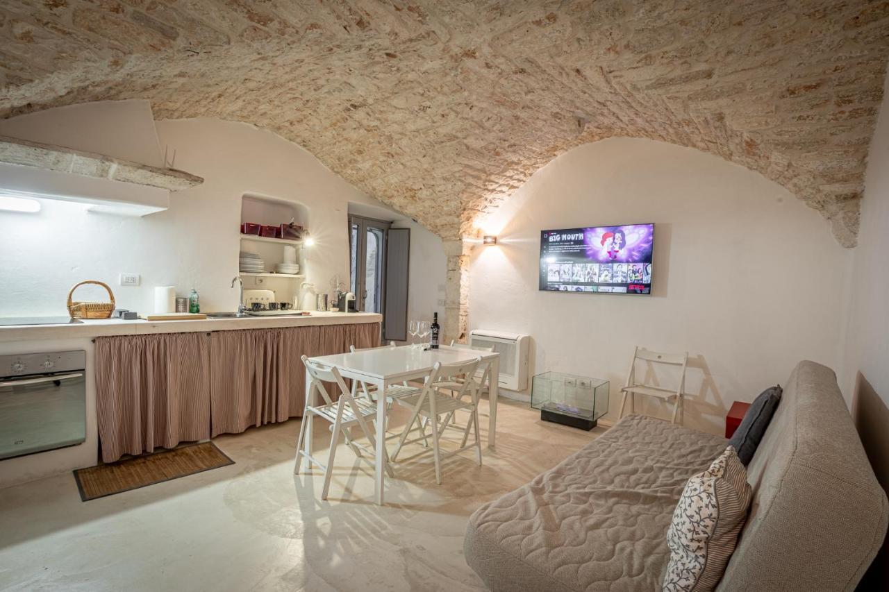 Vacation And Short Stay Suites & Apartments Ceglie - Celso Ceglie Messapica Dış mekan fotoğraf